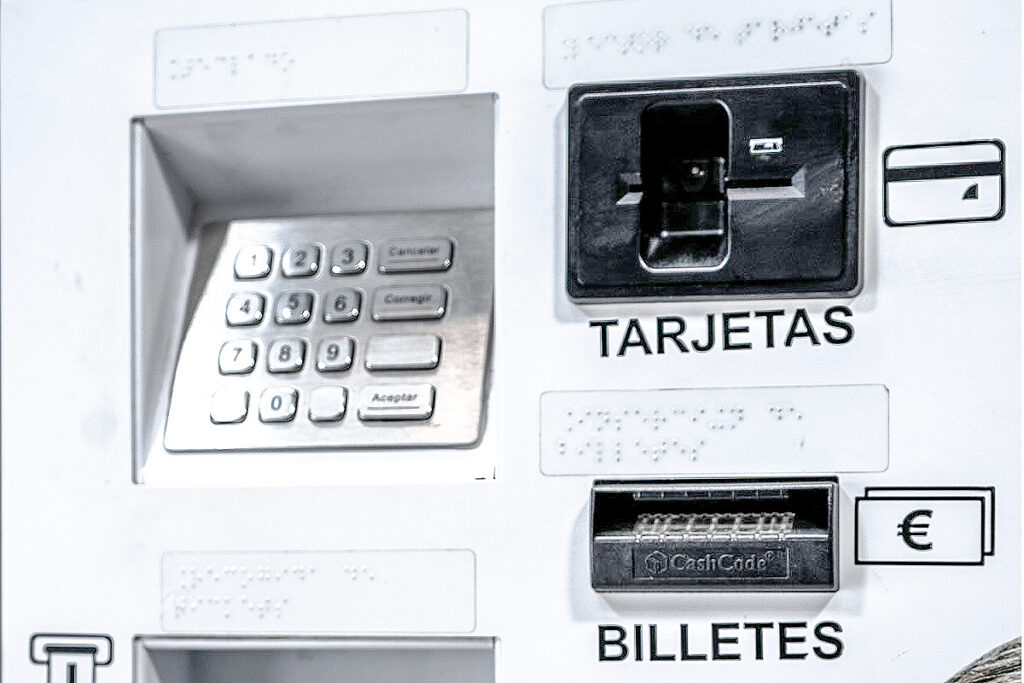 Lectores de tarjeta y billetes